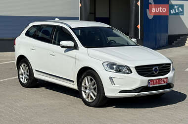 Внедорожник / Кроссовер Volvo XC60 2016 в 