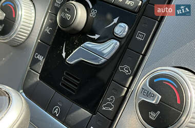Внедорожник / Кроссовер Volvo XC60 2016 в 