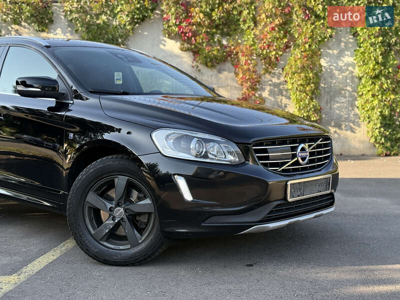 Внедорожник / Кроссовер Volvo XC60 2015 в Ровно