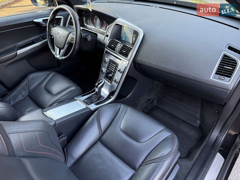 Внедорожник / Кроссовер Volvo XC60 2015 в Ровно