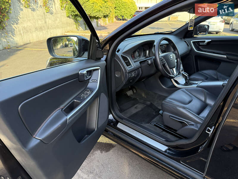 Внедорожник / Кроссовер Volvo XC60 2015 в Ровно