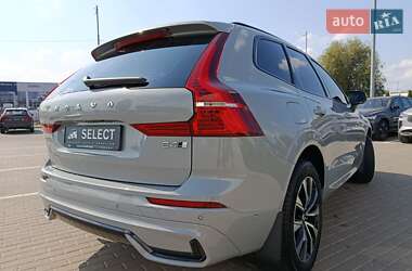 Внедорожник / Кроссовер Volvo XC60 2023 в 
