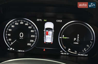 Внедорожник / Кроссовер Volvo XC60 2020 в 