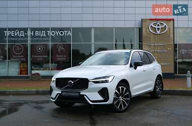 Volvo XC60 2022