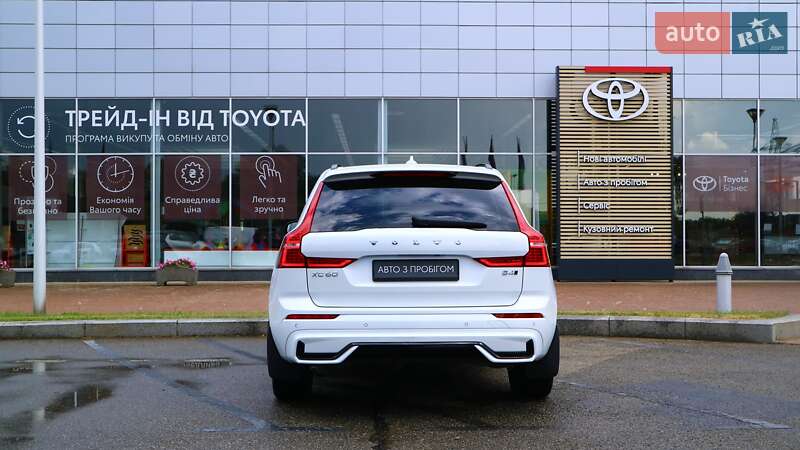 Внедорожник / Кроссовер Volvo XC60 2022 в Киеве