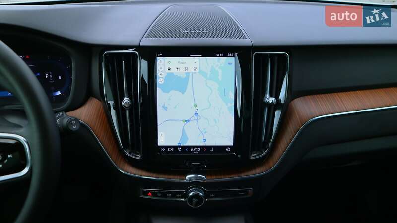 Внедорожник / Кроссовер Volvo XC60 2022 в Киеве