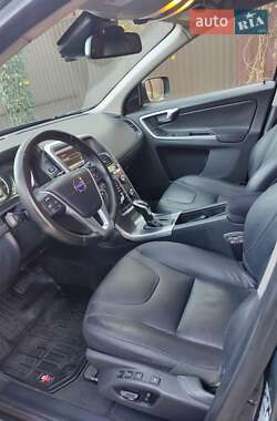 Внедорожник / Кроссовер Volvo XC60 2014 в 