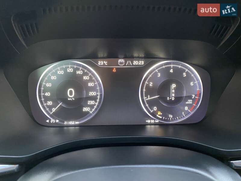 Внедорожник / Кроссовер Volvo XC60 2019 в Ровно