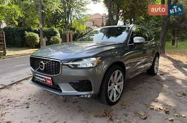 Внедорожник / Кроссовер Volvo XC60 2019 в Киеве