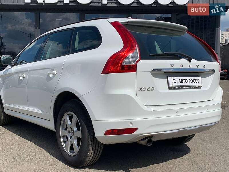 Внедорожник / Кроссовер Volvo XC60 2014 в Киеве