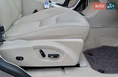 Внедорожник / Кроссовер Volvo XC60 2016 в 