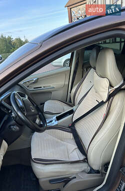Внедорожник / Кроссовер Volvo XC60 2009 в 