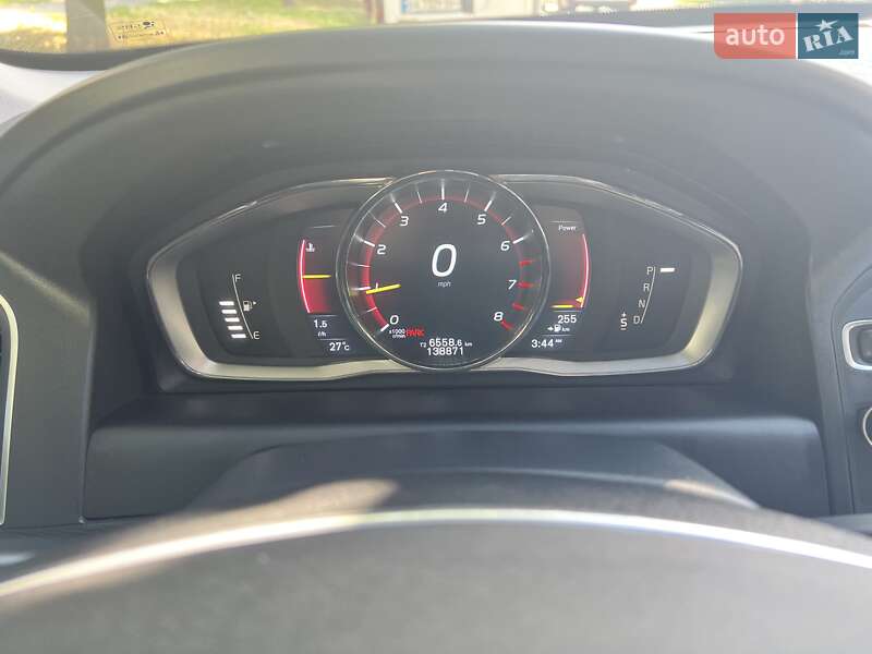 Внедорожник / Кроссовер Volvo XC60 2015 в Полтаве