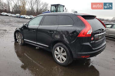 Внедорожник / Кроссовер Volvo XC60 2017 в 