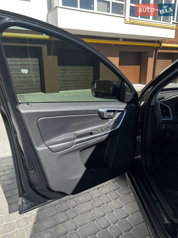 Внедорожник / Кроссовер Volvo XC60 2014 в Ивано-Франковске фото 11 Внедорожник / Кроссовер Volvo XC60 2014 в Ивано-Франковске