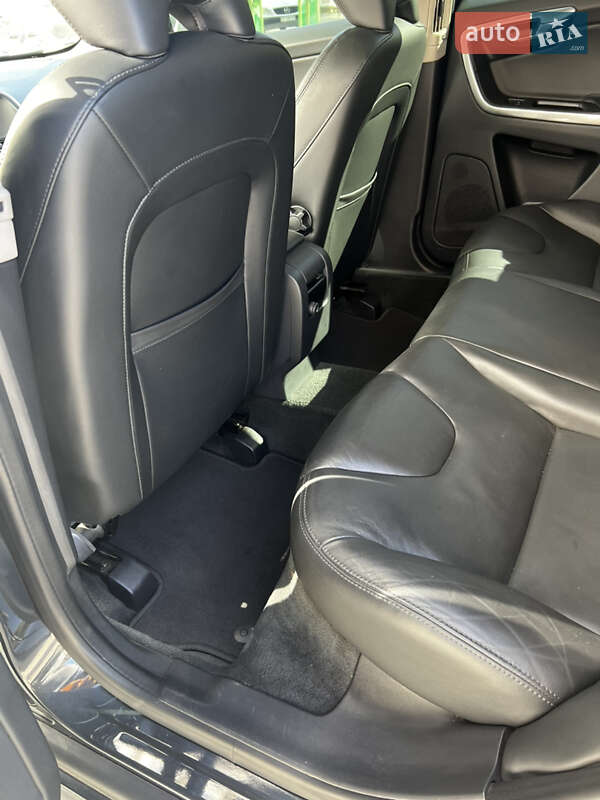 Внедорожник / Кроссовер Volvo XC60 2014 в Ивано-Франковске фото 16 Внедорожник / Кроссовер Volvo XC60 2014 в Ивано-Франковске