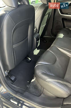 Внедорожник / Кроссовер Volvo XC60 2014 в 