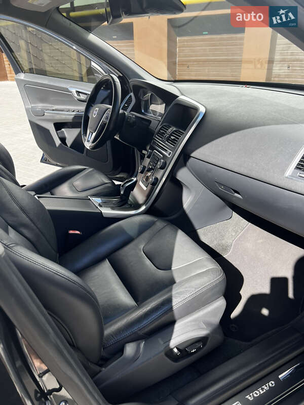 Внедорожник / Кроссовер Volvo XC60 2014 в Ивано-Франковске фото 22 Внедорожник / Кроссовер Volvo XC60 2014 в Ивано-Франковске