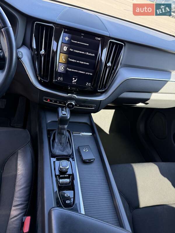 Позашляховик / Кросовер Volvo XC60 2019 в Києві