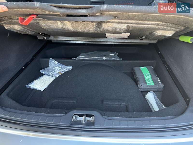 Внедорожник / Кроссовер Volvo XC60 2016 в Киеве