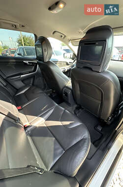 Внедорожник / Кроссовер Volvo XC60 2015 в 