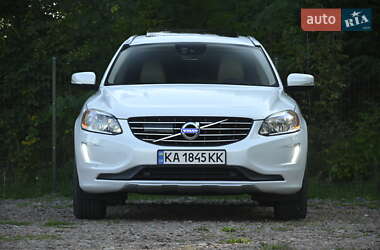 Внедорожник / Кроссовер Volvo XC60 2017 в 