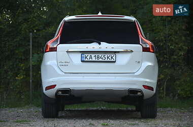 Внедорожник / Кроссовер Volvo XC60 2017 в 