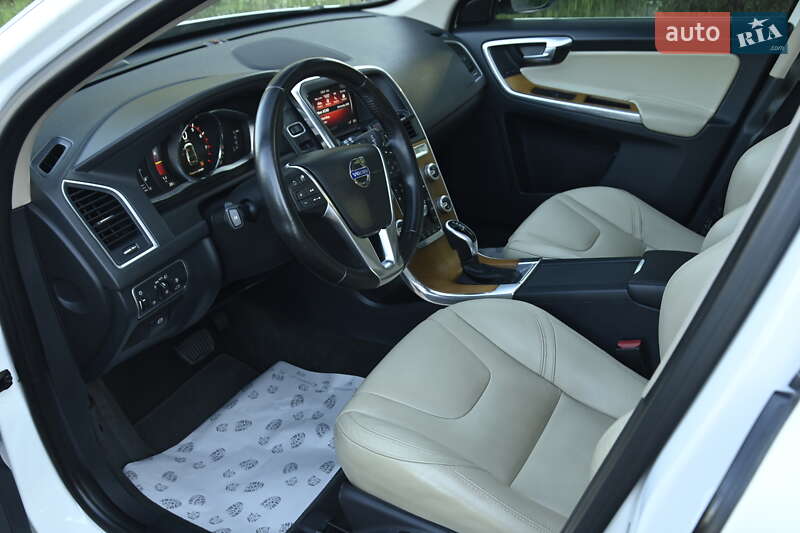 Внедорожник / Кроссовер Volvo XC60 2017 в Бердичеве