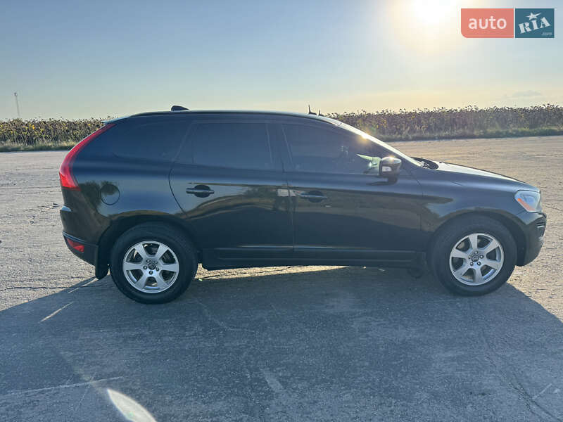 Внедорожник / Кроссовер Volvo XC60 2012 в Баре