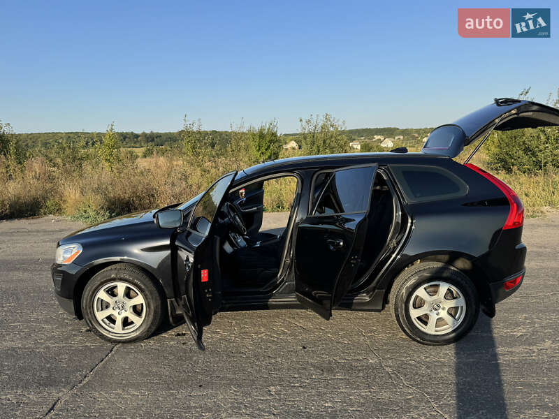 Внедорожник / Кроссовер Volvo XC60 2012 в Баре