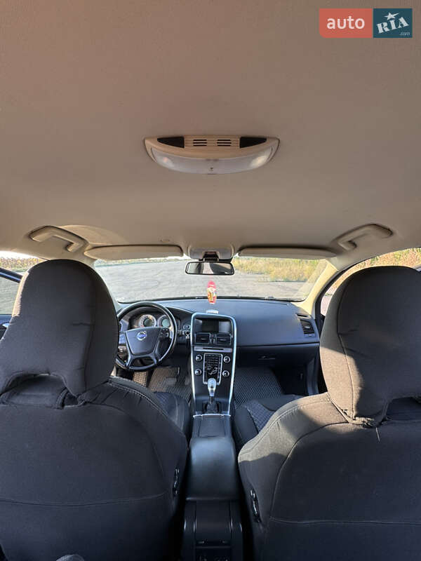 Внедорожник / Кроссовер Volvo XC60 2012 в Баре