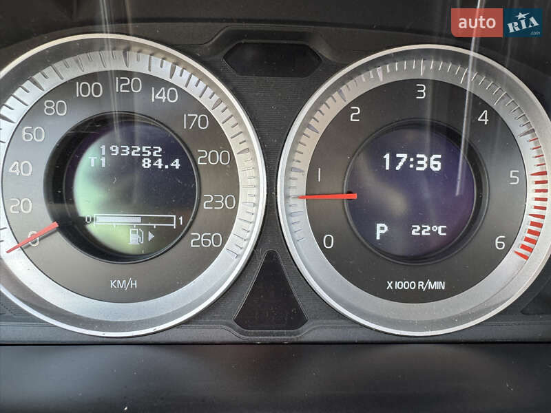 Внедорожник / Кроссовер Volvo XC60 2012 в Баре