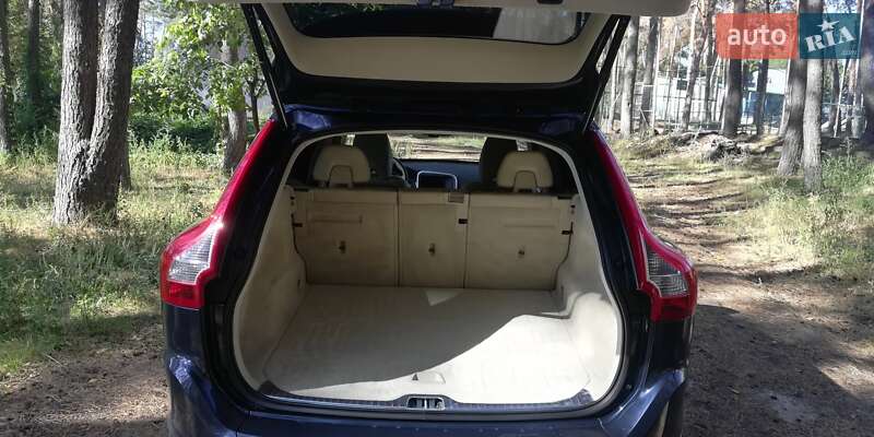 Внедорожник / Кроссовер Volvo XC60 2015 в Харькове