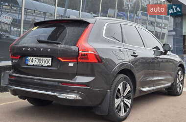 Внедорожник / Кроссовер Volvo XC60 2023 в 