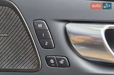 Внедорожник / Кроссовер Volvo XC60 2023 в 