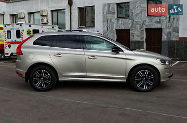 Внедорожник / Кроссовер Volvo XC60 2017 в 