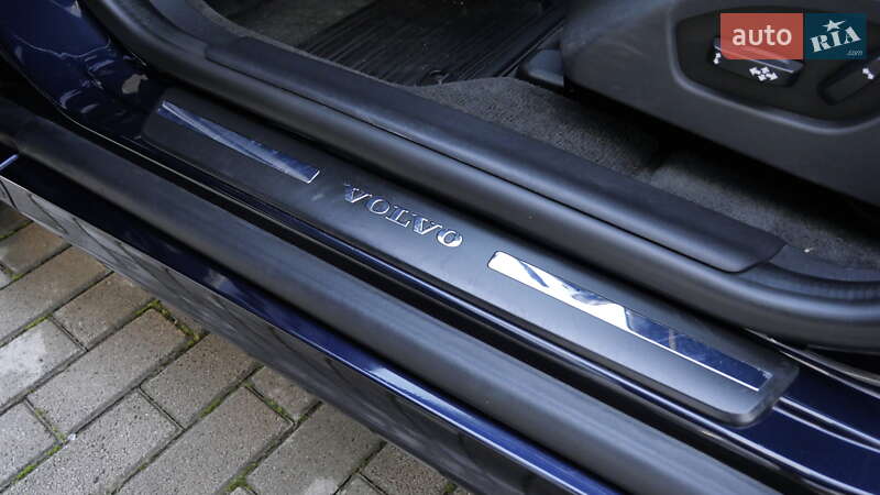 Внедорожник / Кроссовер Volvo XC60 2017 в Львове фото 29 Внедорожник / Кроссовер Volvo XC60 2017 в Львове