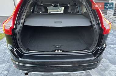 Внедорожник / Кроссовер Volvo XC60 2016 в 