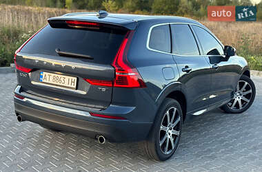 Внедорожник / Кроссовер Volvo XC60 2020 в 
