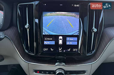 Внедорожник / Кроссовер Volvo XC60 2020 в 
