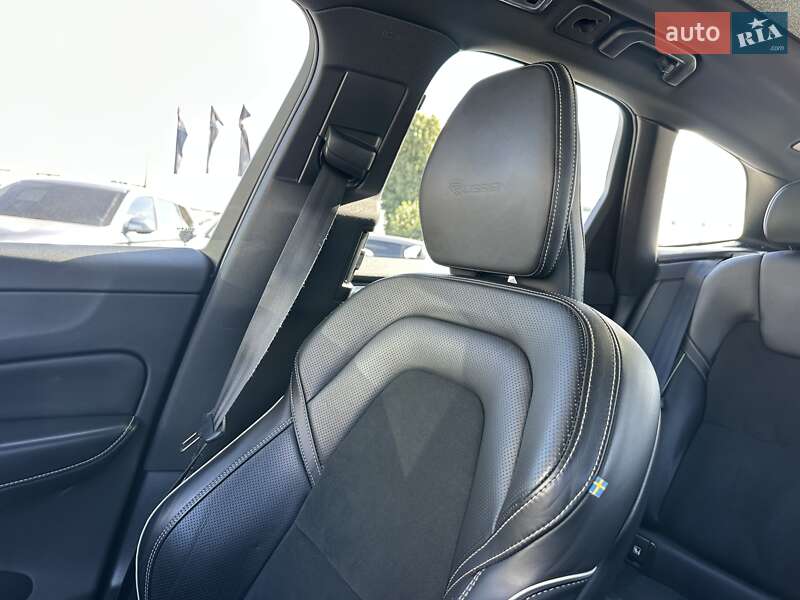 Внедорожник / Кроссовер Volvo XC60 2018 в Киеве