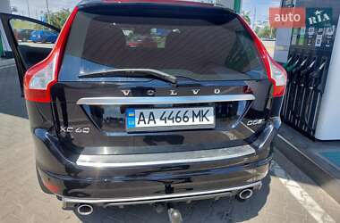 Внедорожник / Кроссовер Volvo XC60 2016 в 