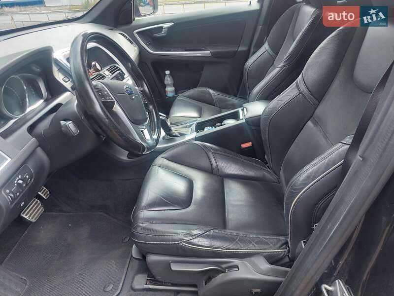 Внедорожник / Кроссовер Volvo XC60 2016 в Киеве фото 41 Внедорожник / Кроссовер Volvo XC60 2016 в Киеве