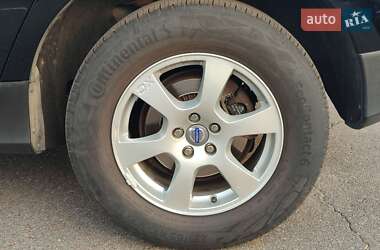 Внедорожник / Кроссовер Volvo XC60 2010 в 