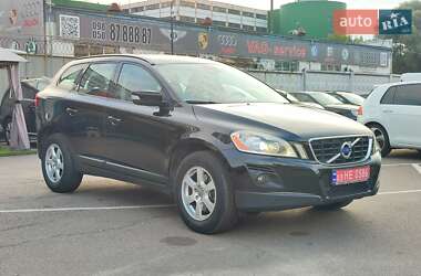Внедорожник / Кроссовер Volvo XC60 2010 в 