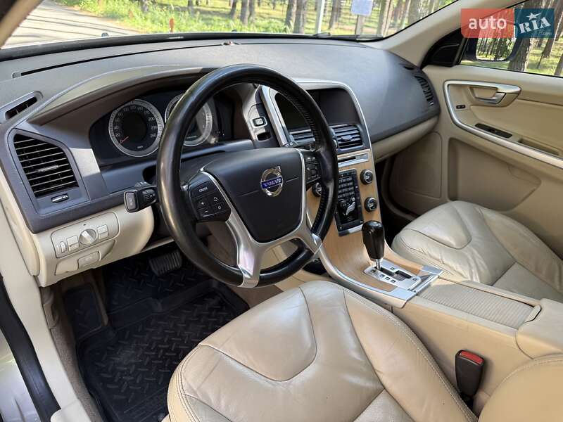Внедорожник / Кроссовер Volvo XC60 2012 в Киеве