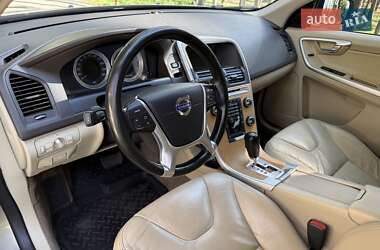 Внедорожник / Кроссовер Volvo XC60 2012 в 