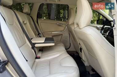 Внедорожник / Кроссовер Volvo XC60 2012 в 