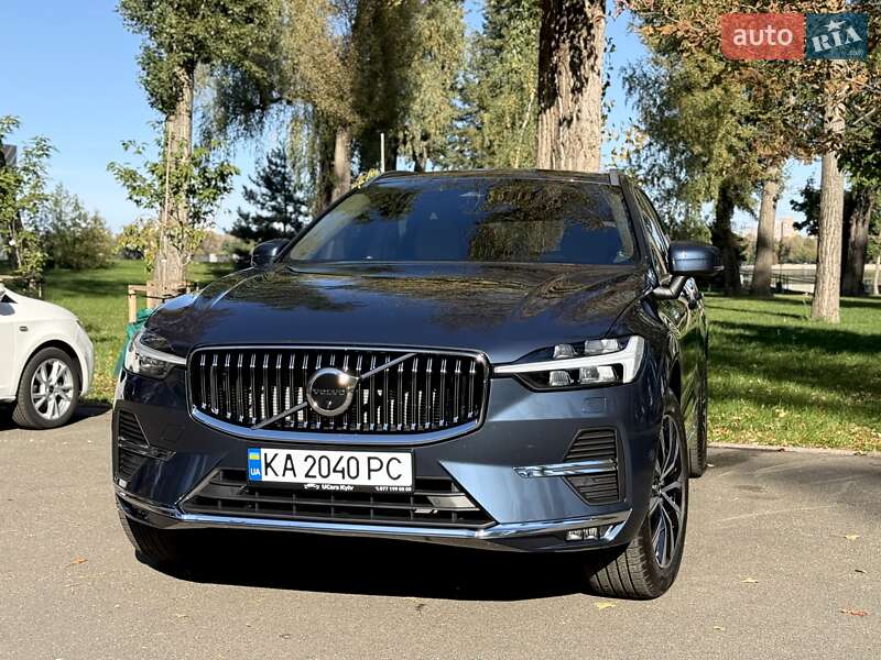 Внедорожник / Кроссовер Volvo XC60 2023 в Киеве