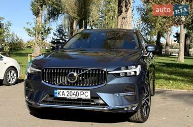 Позашляховик / Кросовер Volvo XC60 2023 в 